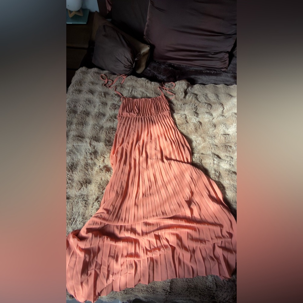 SHEIN Coral Backless Dress